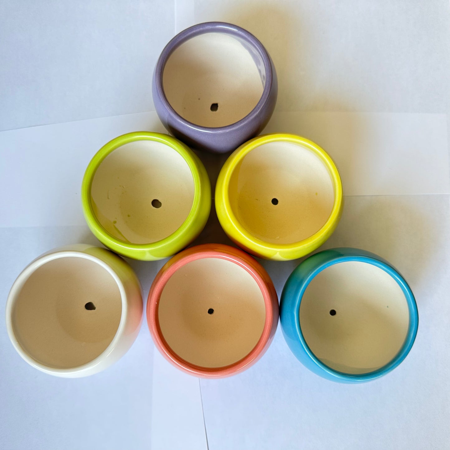 6-Piece Ceramic Flower Pot Set(only pots, excluding the plant)